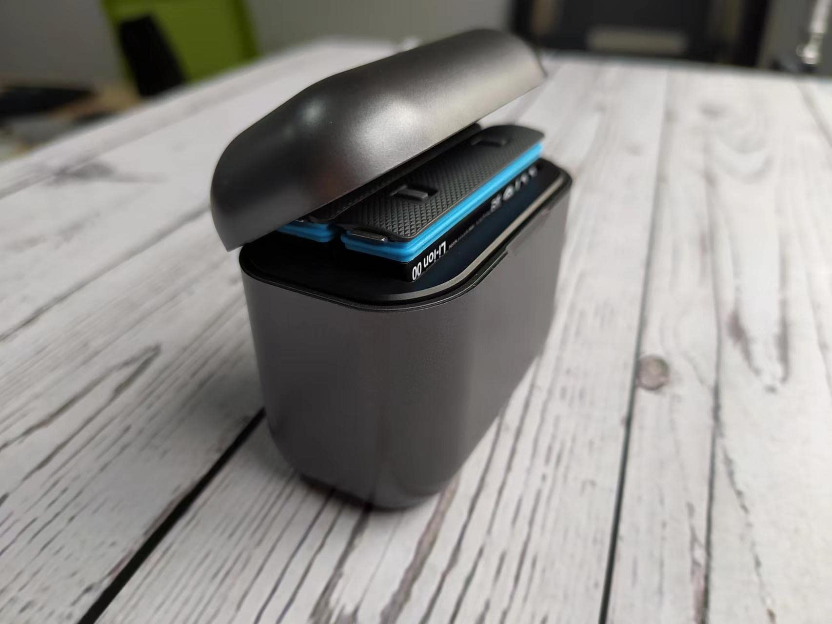 Amazon | UKATOF Insta360 X3 専用 バッテリー 充電器セット 2つの